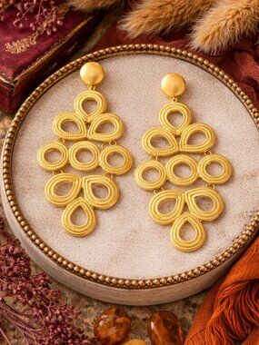 Statement! Susan Shaw Gold Multi Circle Dangle Earrings — Bold Elegance